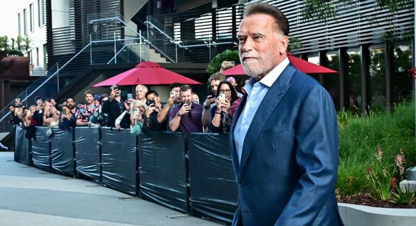 Arnold Schwarzenegger Budapesten biciklizget: sokan észre sem veszik, annyira laza