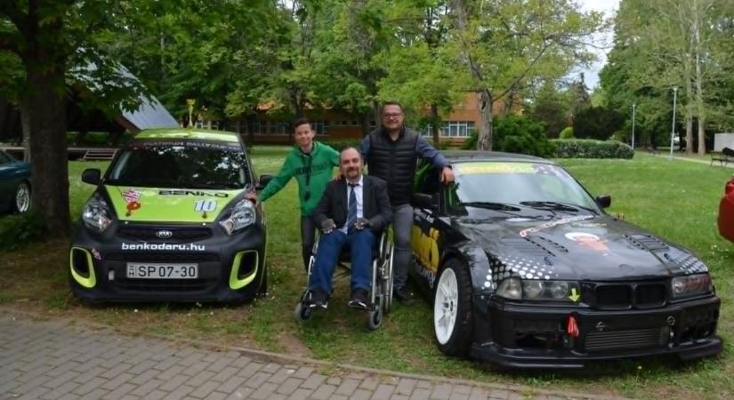 Betegségével dacolva szervezi Márta János a VIII. Nagyszénási Versenyautó- és Tuning Autó Kiállítást