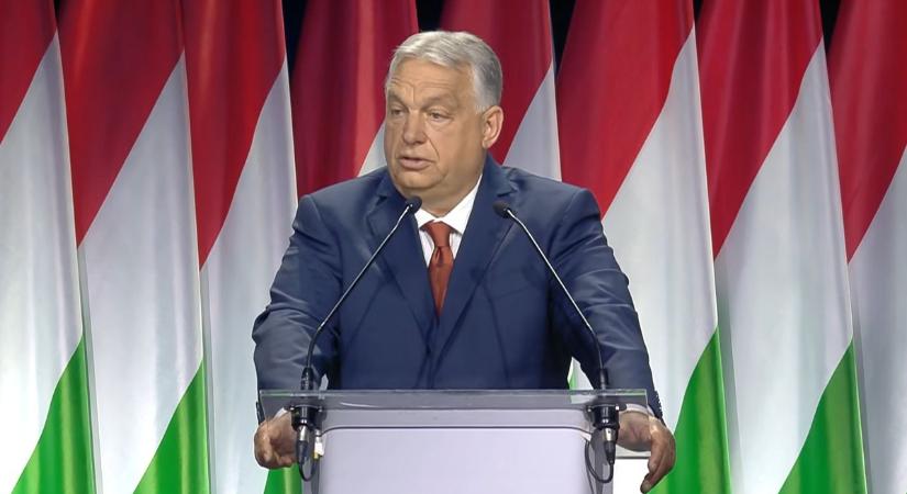 Orbán Viktor a Tisza luxizásáról: "Repkednek az ajándék BMW-k, a miniszter Maseratiban furikázik"