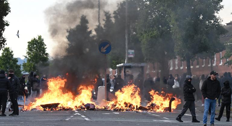 Belfast lángjai Európa jövőjét vetíthetik előre