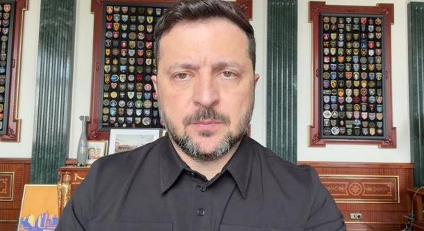 Zelenszkij arra kérte az ukránokat, hogy figyeljenek a légiriadókra