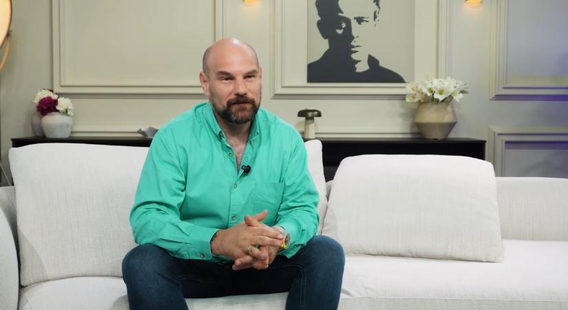 „Elég könnyen elszakad a cérna” – Kocsis Tibor szerint a lakásfelújítás a párkapcsolatukat is próbára teszi