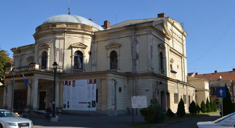 Huszonnégy magyarlakta településen működő erdélyi és partiumi kulturális intézményt támogat a román kormány