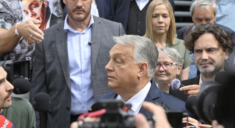 Újraválasztották Orbánt a Fidesz elnökének