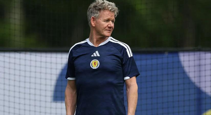 „Hagyjátok a k*rva alaplevet” – Gordon Ramsay brutális üzenete felrázta a skót válogatottat