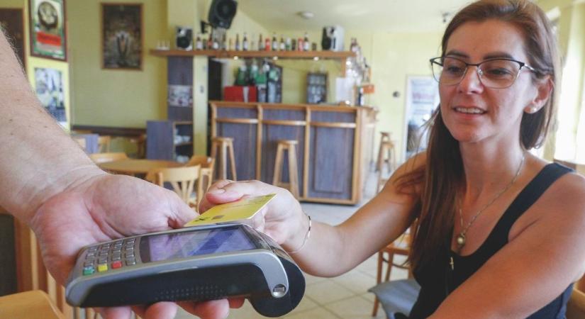Erről tudtál? Pár órára több szolgáltatás is kiesik ennél a banknál