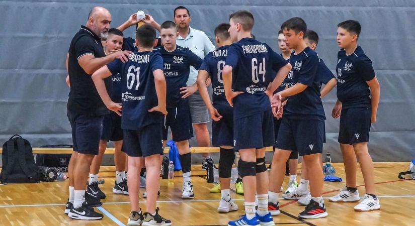 Negyedik a toponári tagiskola fiú röpicsapata
