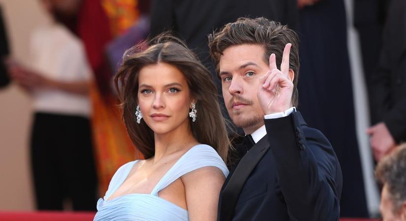 Hoppá! Hatalmas pocakot villantva jelentkezett be Palvin Barbi a férje oldalán foci-vb-n