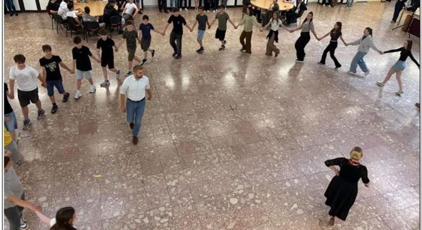 Székelyföldtől a Felvidékig: együtt ünnepelték az összetartozást a Neumannban