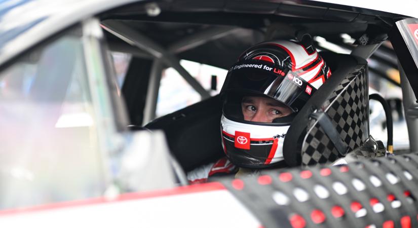 NASCAR: 63 G erőhatás érte Christopher Bellt a michigani becsapódásakor