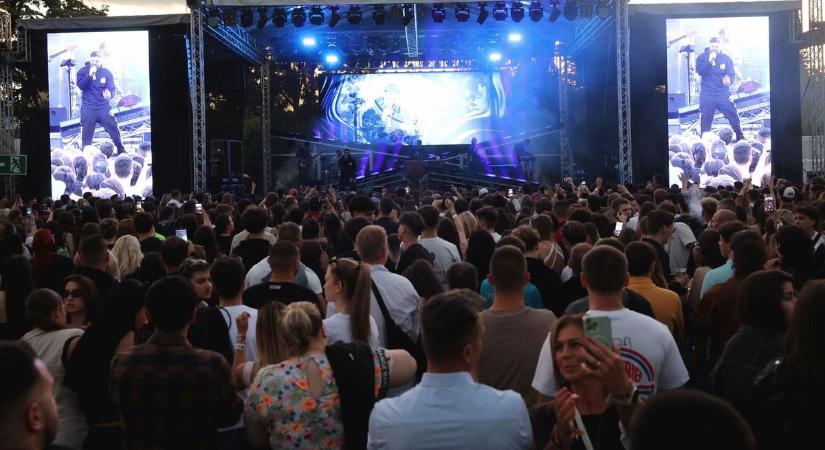Beton.Hofi után Metzker Viktória robbantja fel a miskolci éjszakát - képekkel, videóval