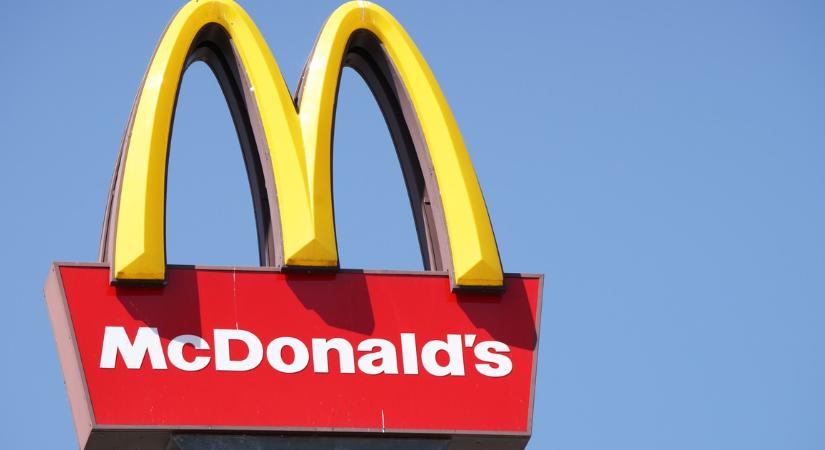 Itt a nagy bejelentés, már a McDonald’s is elkezdte a mesterséges intelligencia használatát