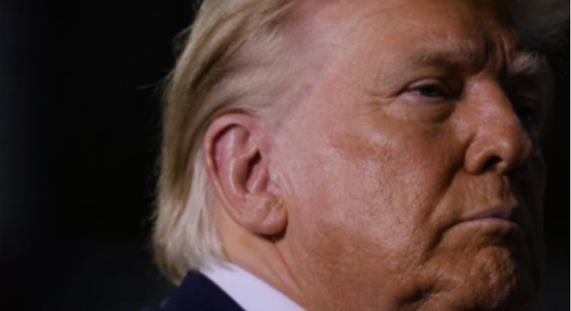 Óriási hazugságot terjesztenek Donald Trumpról, méghozzá a füle kapcsán