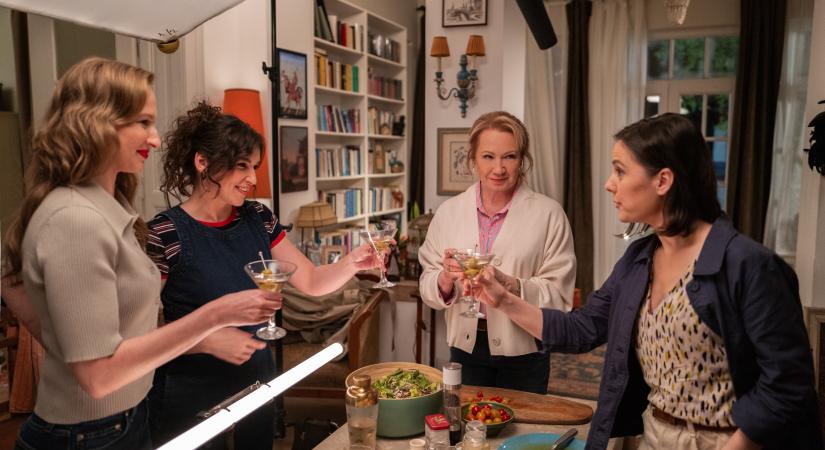 Futni mentem, Szenvedélyes nők: terjeszkedik és újabb sikerfilmre készül a filmforgalmazó