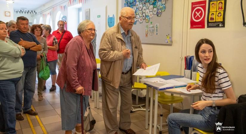 Ingyenes szűrések tucatjai egy helyen – sokan éltek a lehetőséggel Székesfehérváron (galéria)