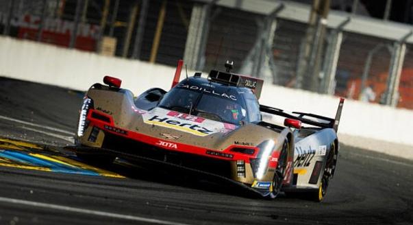 LM24 16. óra: Irányít az állva maradt Cadillac