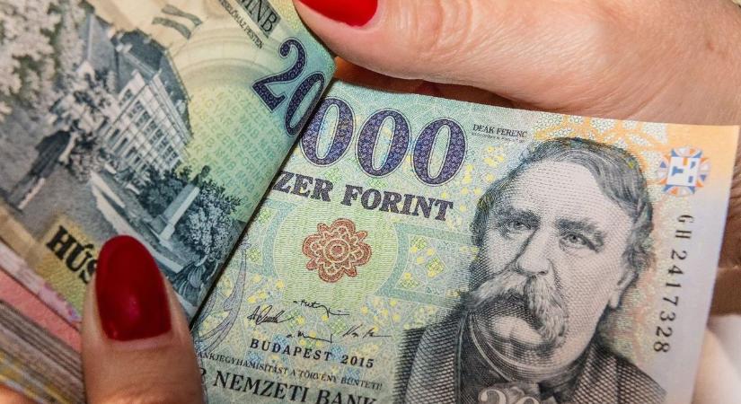 Több millió forintot kérhetnek vissza: 25 ezer család sorsa dőlhet el hamarosan