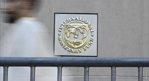Bloomberg: az IMF beleegyezett abba, hogy folyósít Ukrajnának egy részletet a program egyik feltételének teljesítése nélkül