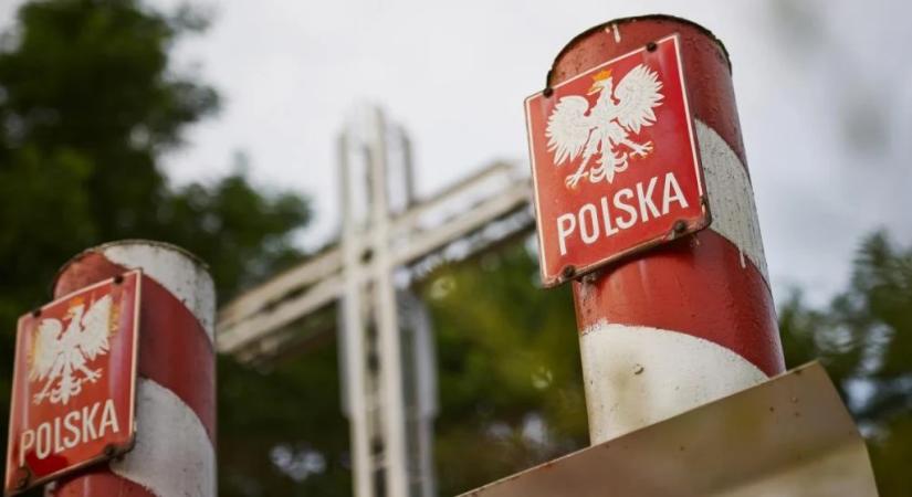 Lengyelország 6 évre kitiltott egy ukrán migránscsempészt
