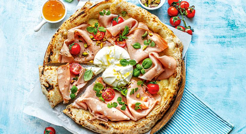 Nem tudsz vele betelni: mortadellás, burratás, pisztáciás pizza