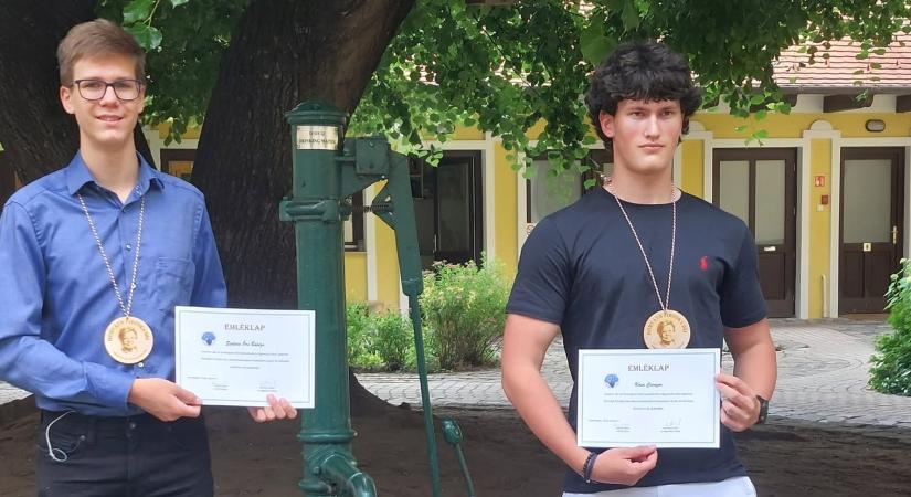 Két esztergomi diák kapta idén a Horváth Piroska Díjat