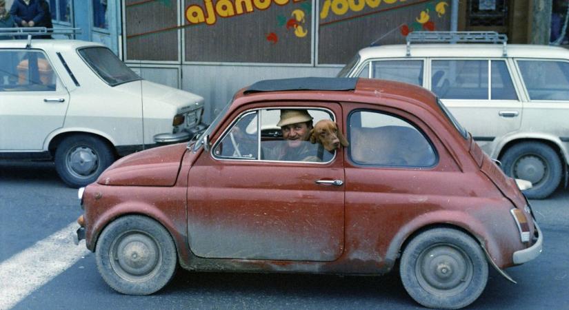 Guruló történelem: legendás olasz kabrió hozza el a dolce vitát a Balatonhoz Riminiből (galéria)