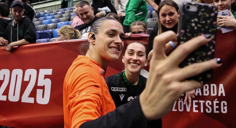 „Nehéz szívvel hagylak el benneteket” – Laura Glauser elköszönt a Fradi családtól