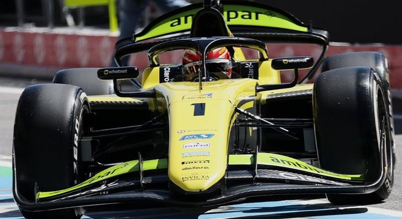 Futamot nyert F2-ben a Ferrari-nevelt F3-as bajnok, Villeneuve ütközött a Porsche Szuperkupában