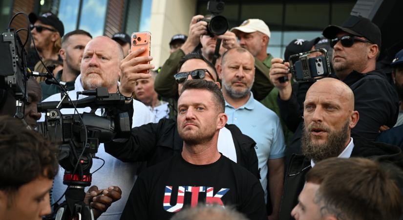 A reptéren vették őrizetbe a brit szélsőjobb vezéralakját