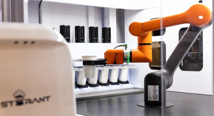 „Nem olcsóbb, de gyorsabb, mint több tízezer orvos kiképzése” – okoskórházat, robotkávézót és AI-tűzoltót is láttunk Szöulban
