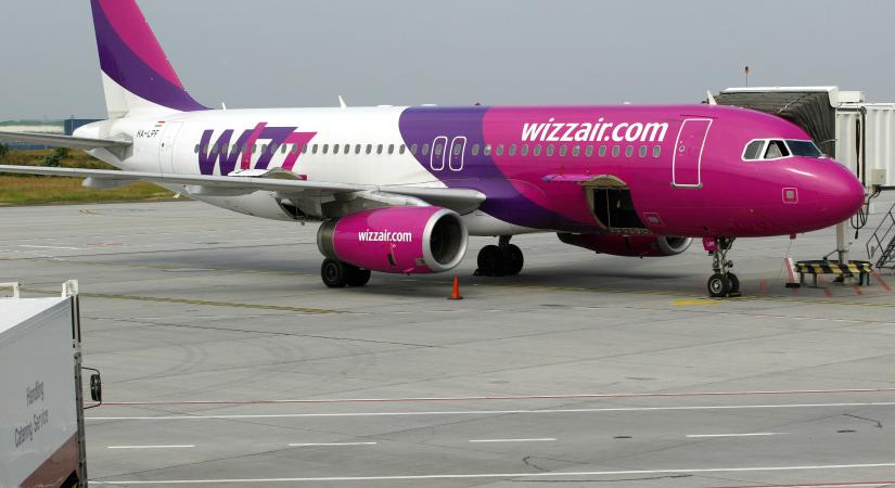 Szabályos méretű táskák miatt bünteti utasait a Wizz Air Alicantéban – a légitársaság vizsgálatot indított