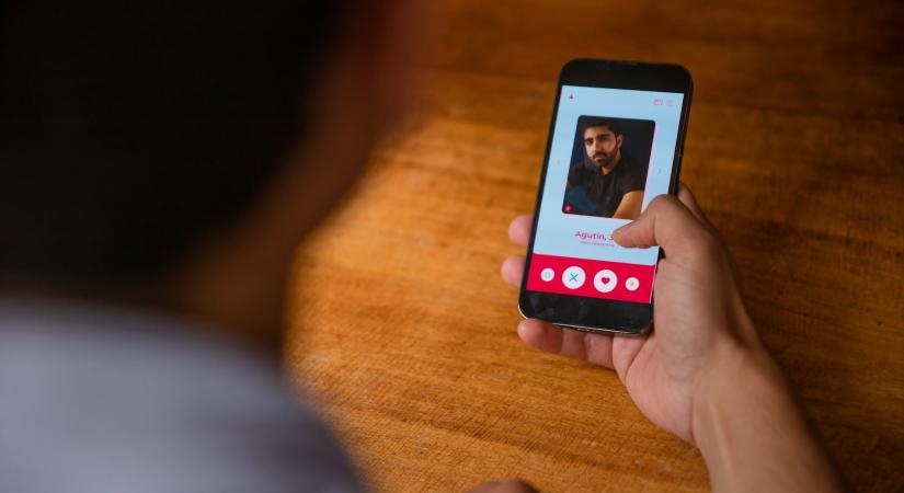 Tinder szótár, hogy kiszűrd a kamut – így dekódold okosan a férfi társkereső profilokat
