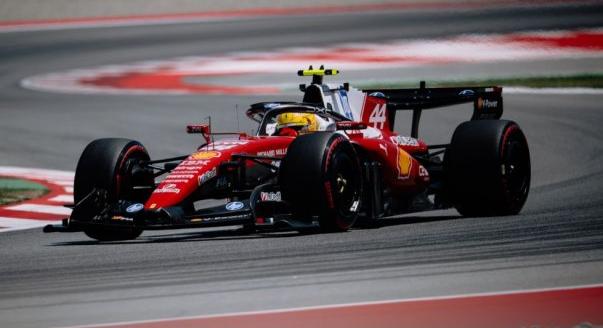 Hamilton első győzelmét aratta a Ferrarival, Antonelli kiesett