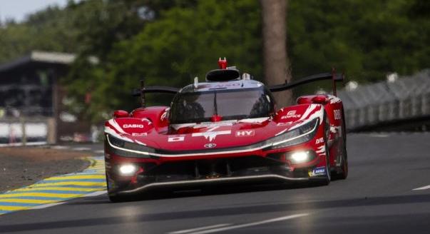 Fordulatos versenyen ült vissza a Le Mans-i trónra a Toyota