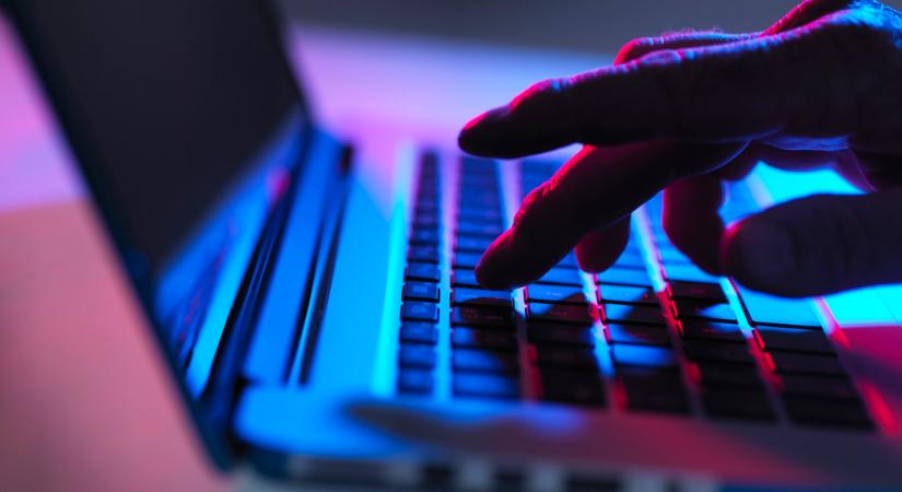 Ez a mesterséges intelligencia alapú számítógépes vírus minden egyes célpontnál saját stratégiát dolgoz ki