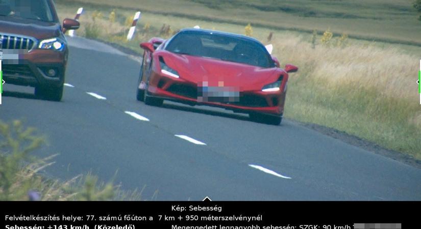 Ferrarival gyorsulta le a Suzukit, vastag csekk lett a vége