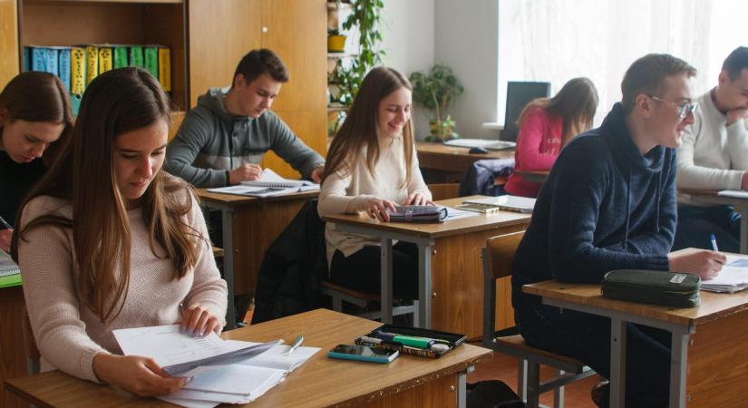 Új szakmai irányokat vezetnek be az ukrán középiskolákban