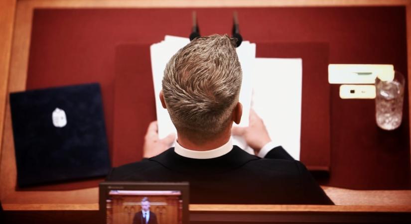 „Ennél tényleg nincs lejjebb” – válaszolta Magyar Péter a Fidesz menekülttáboros felszólítására