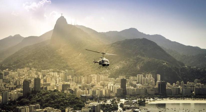 Összeütközött két helikopter Rio de Janeiróban, többen meghaltak: videó készült a helyszínről