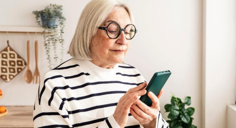 A pszichológia szerint azok, akik inkább telefonálnak üzenetírás helyett, olyan szintű érzelmi kötődéssel rendelkeznek, amit az írott szöveg egyszerűen nem képes közvetíteni