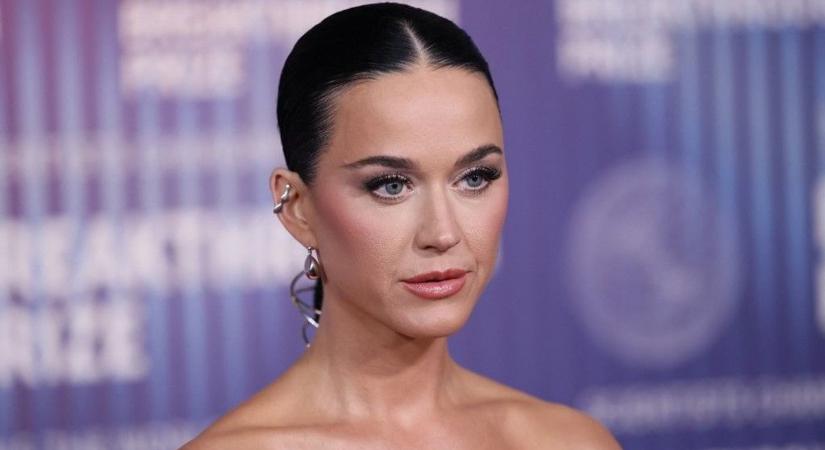 Katy Perry: „Örülök, hogy egy erős, kiegyensúlyozott, okos, vicces és kicsit különc nőt mutathatok a lányomnak”
