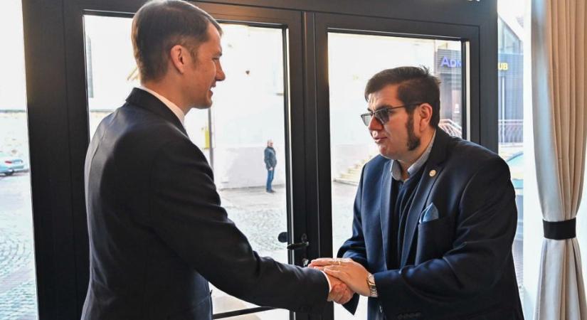 Rácz Szabó László: Amit Pásztor művel, az puszta gyávaság