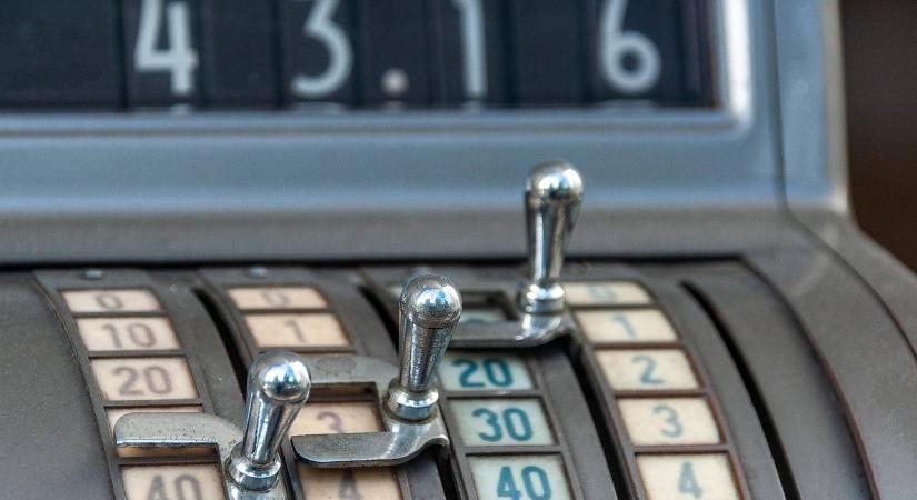 Hamarosan másképp fizetünk a boltokban: mesterséges intelligencia érkezik a pénztárakhoz