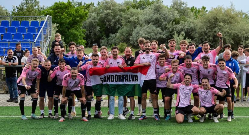Futballünnep Sándorfalván, feljutott a csapat az NB III.-ba
