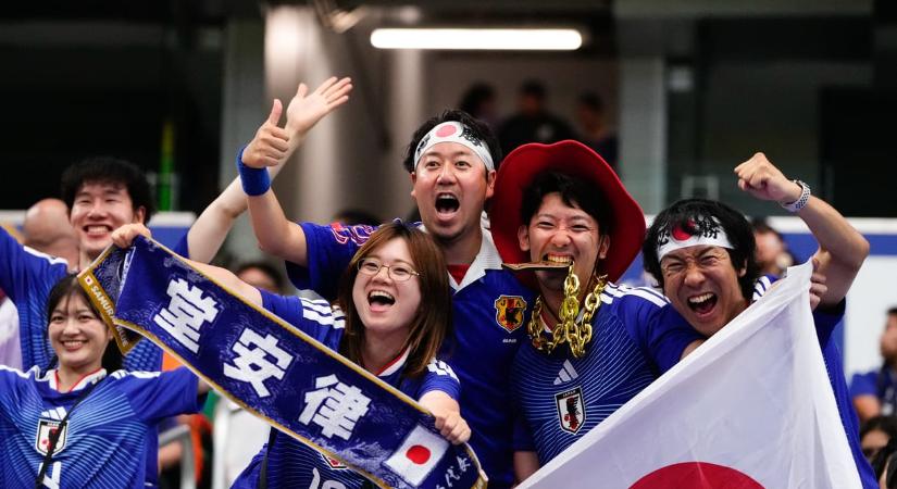 Hollandia–Japán a focivébén – ÉLŐ