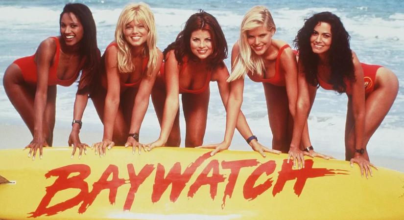 Szívdöglesztő múltidéző! Retró fotókon a Baywatch-csajok