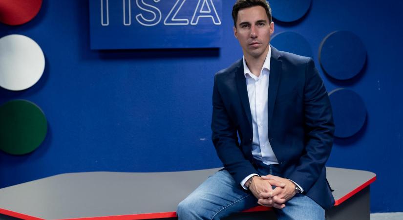 A Tisza megszerezte a Radnai Márk nevét viselő honlapot, a kamerát elvitte a cica
