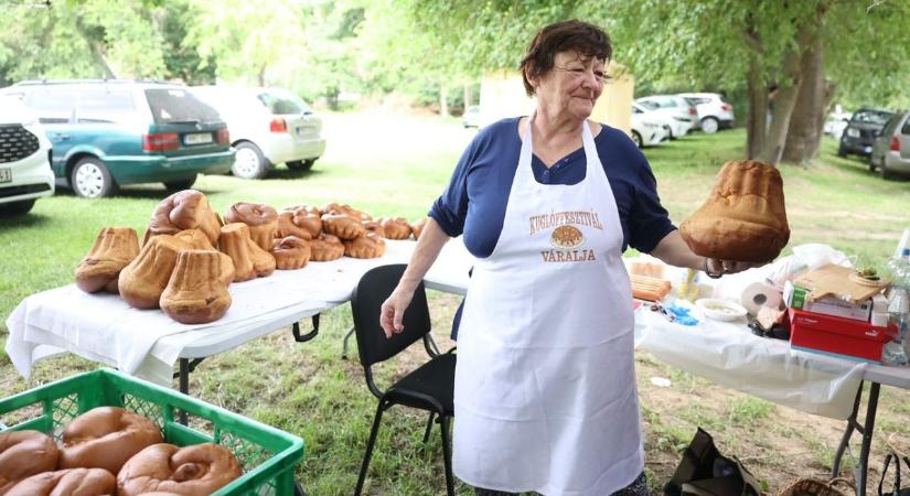 Kuglófillat lengte be a népszerű kirándulóhelyet (galéria)