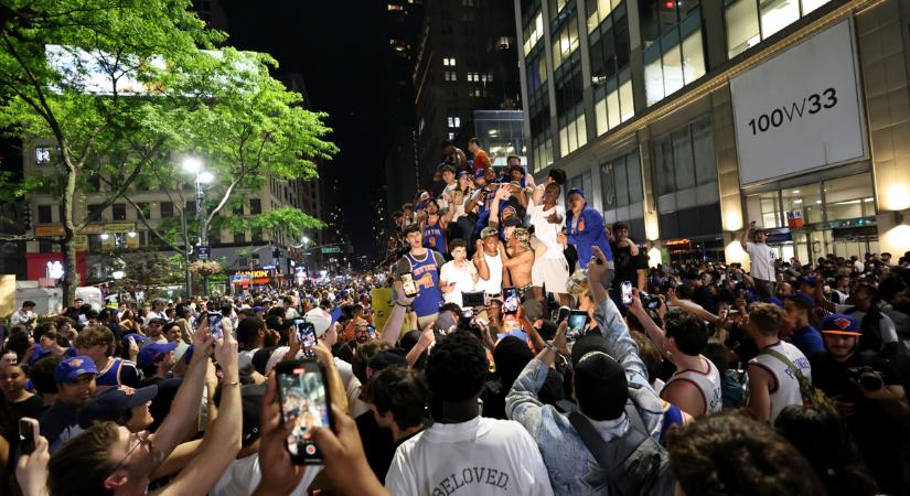 Így ünnepelte New York a több mint fél évszázada várt diadalt