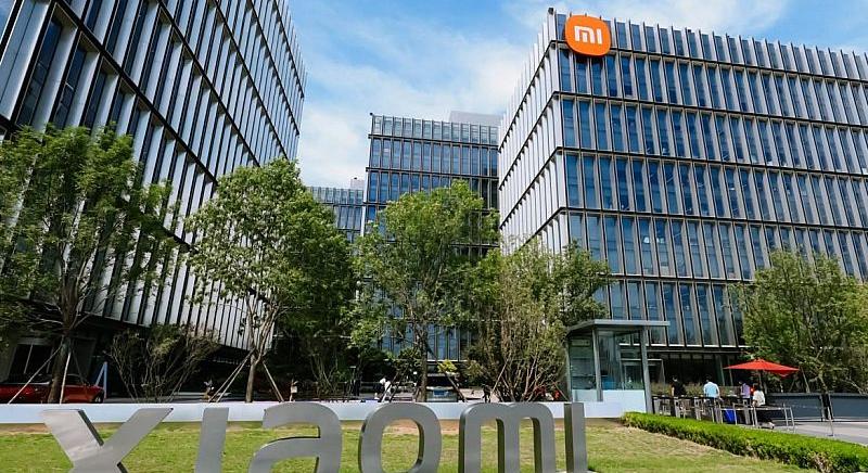 Még a Xiaomi sem csak tisztán elektromos autókban gondolkozik
